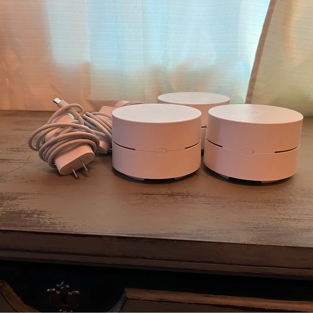Google WiFi Router/Extender 3pack - Picture 2 of 2